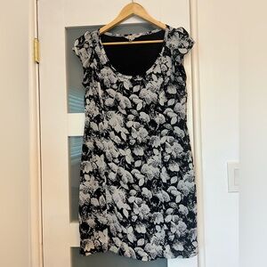 🌟 BCBGeneration Women's multi mini dress - Size 6 - Gently used